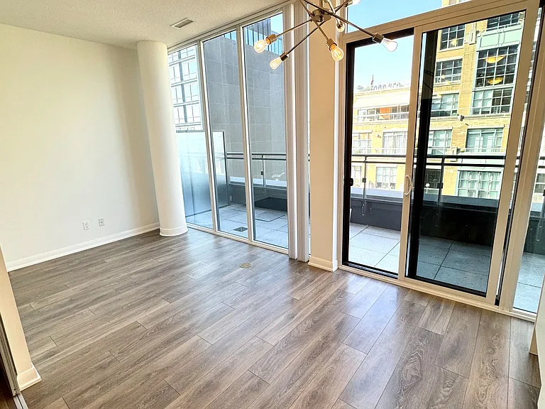435 Richmond St W #1201 — Photo 8
