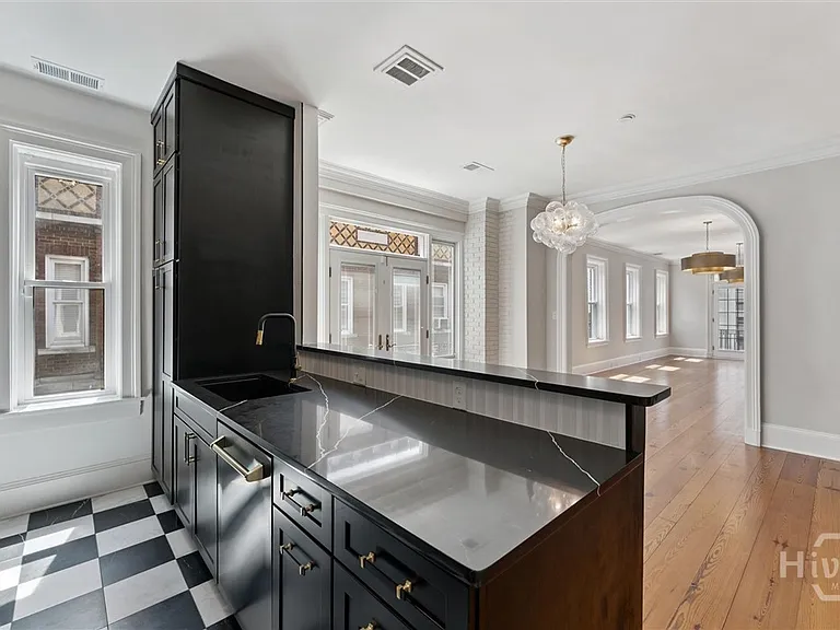 24 E Liberty St #73&83 — Photo 13