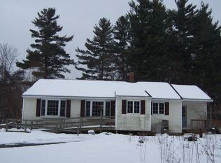 180 West St, Douglas, MA 01516