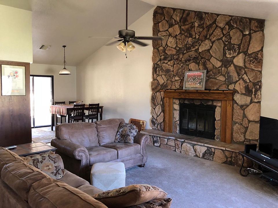 2nd image of 4773 Meadow Lark Ln