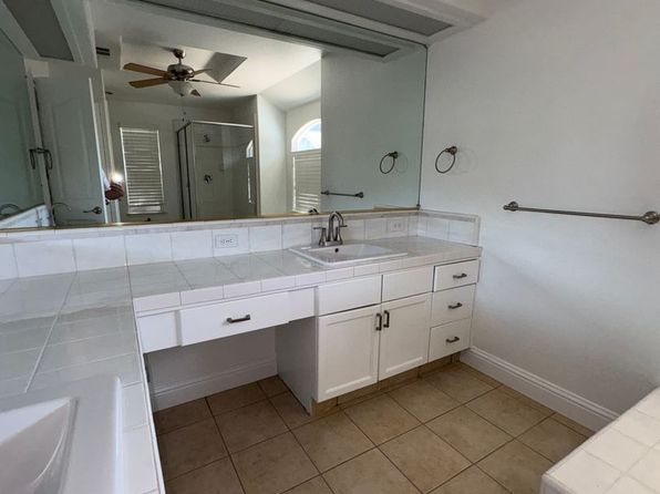 3227 Jasmine Ave