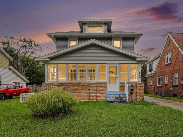 120 Lemyra St SE, Wyoming, MI 49548