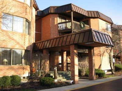 6401 Clarendon Hills Rd APT 104, Willowbrook, IL, 60527