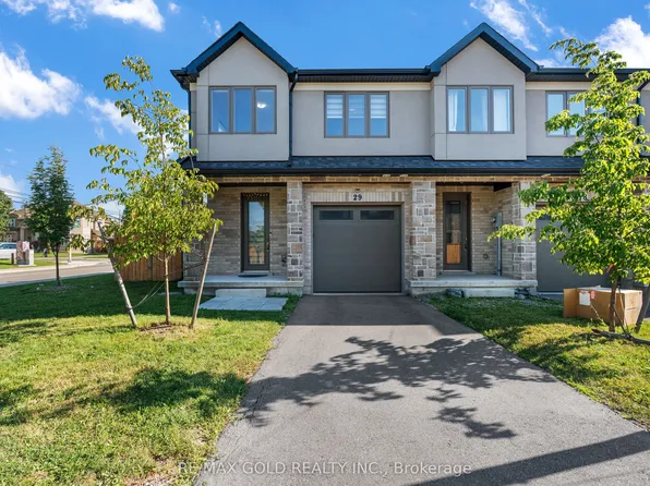 166 Mount Albion Rd #29, Hamilton, ON L8K 5S8