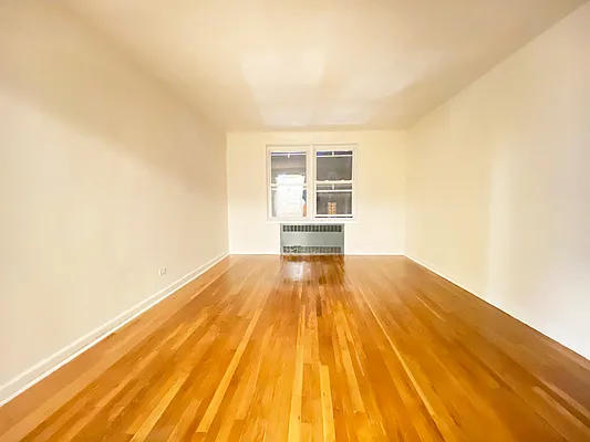 Rented by Queens Apartments Realty LLC | media 3