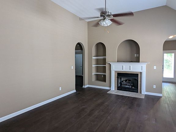 3rd image of 6514 Southern Trace Dr