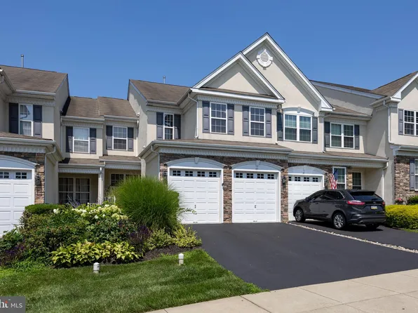 43 Wharton Dr, Glen Mills, PA 19342