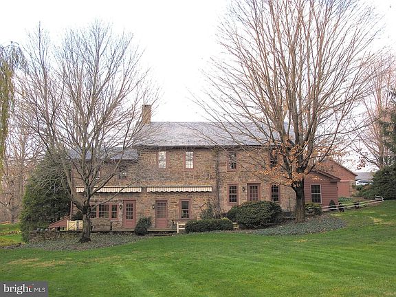 3rd image of 6766 Laurel Rd