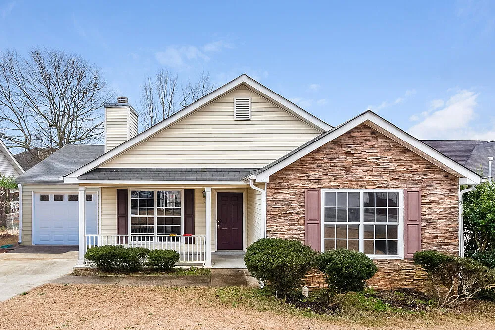 3 bed, 2.0 bath, 1466 sqft, $2,880 — Photo 1