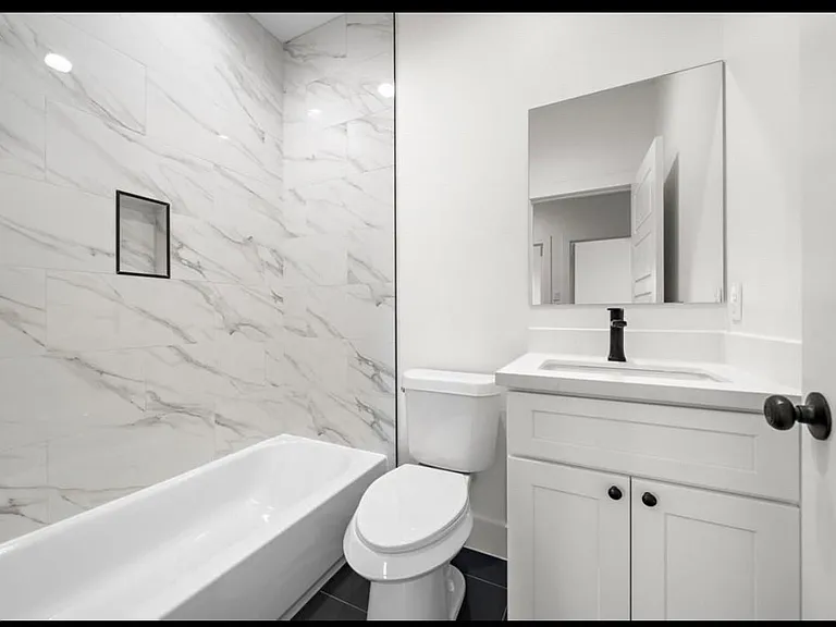 9240 Culver St #B — Photo 11