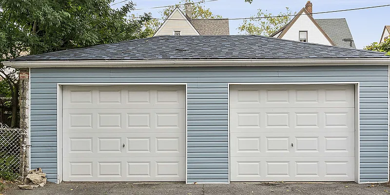 Sold by Compass | media 26