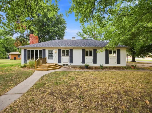 312 Normandy Rd, Newton, KS 67114