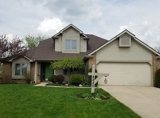 8425 Chantclair Pl, Fort Wayne, IN 46835