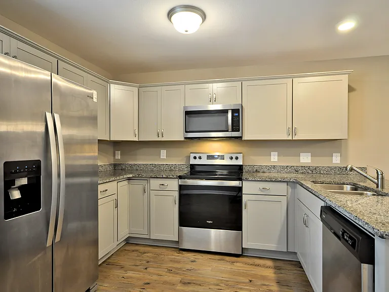 291 Alexander Blvd — Photo 11