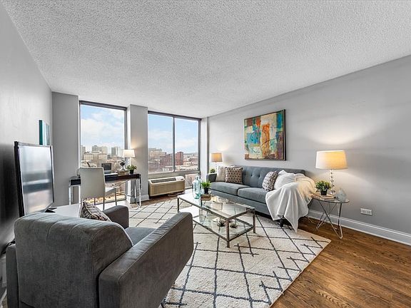 2nd image of 450 W Briar Pl APT 11A