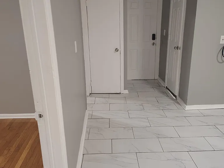 743 Stillman St #2R — Photo 5