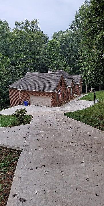 1st image of 11909 Couch Mill Rd