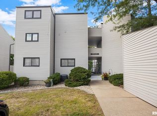 7255 N Lakeside Ct #28, Peoria, IL 61614