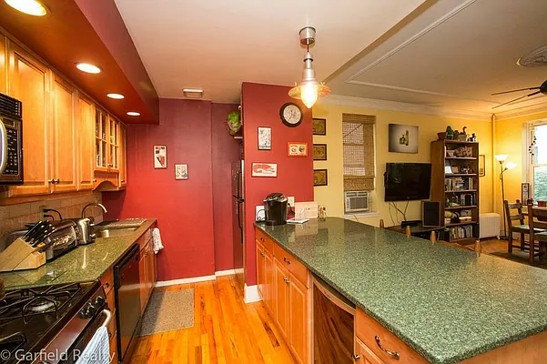 Sold by Garfield Realty  | media 12