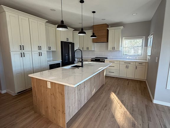 3rd image of 3183 Soaring Eagle Ln