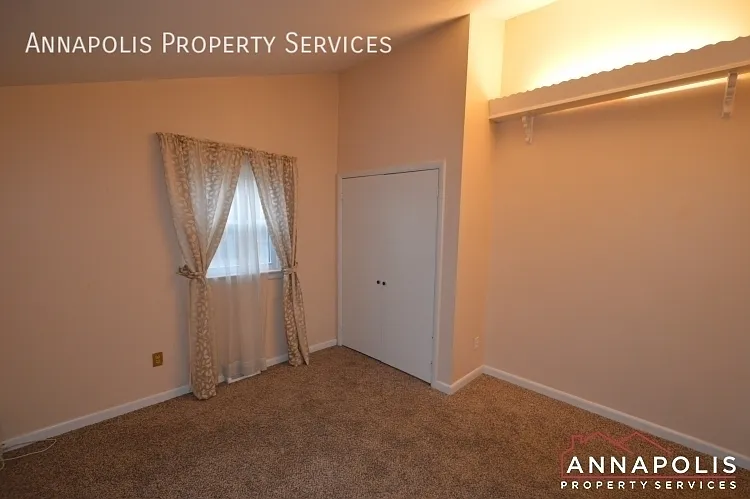 1066 Broadview Dr — Photo 23