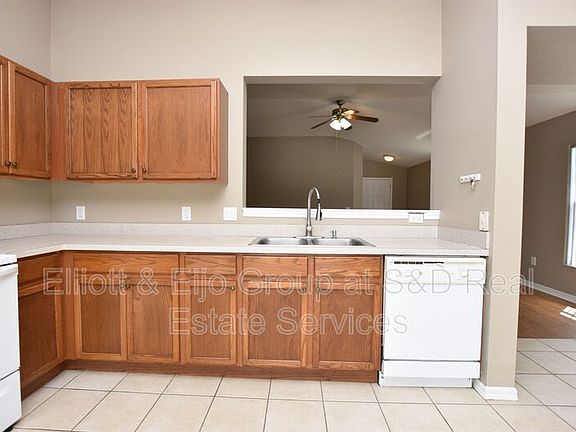 3rd image of 2234 Blackwood Dr