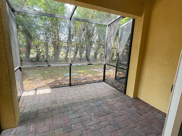 Screen in rear porch