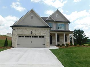 1341 Woods Ln, Jefferson, GA 30549