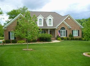 1726 Riverhaven Dr, Adams, TN 37010