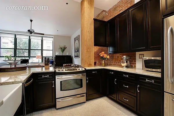 Sold by Corcoran | media 14