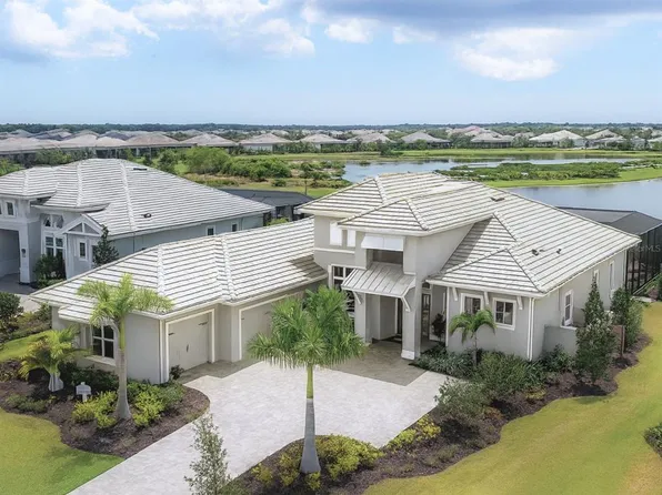 8477 Pavia Way, Bradenton, FL 34202