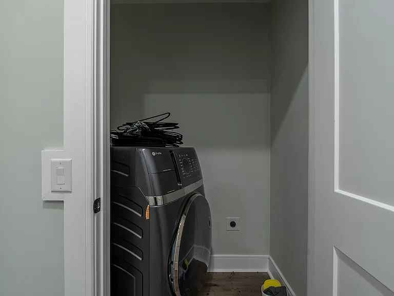 13 Kennedy St #206 — Photo 3