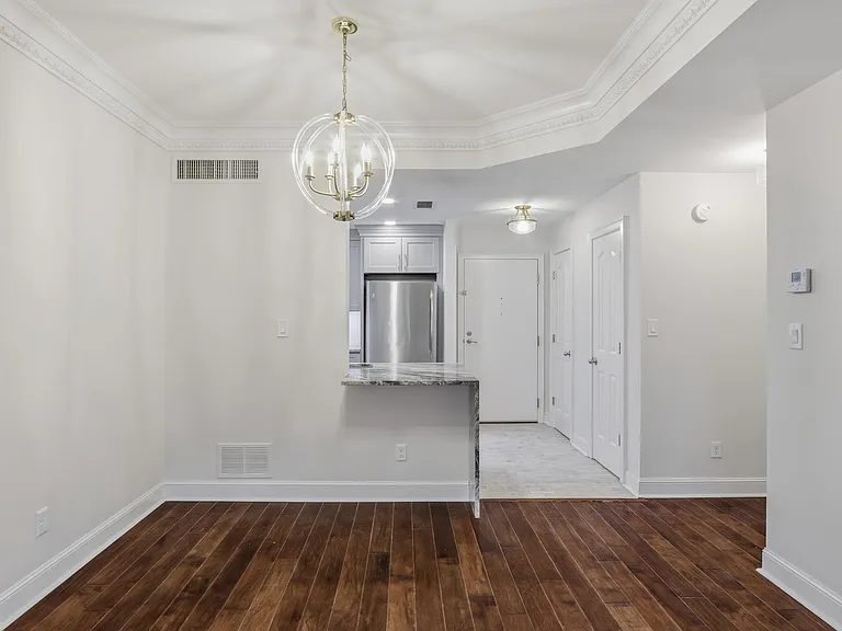 5400 Park Ave #205 — Photo 7