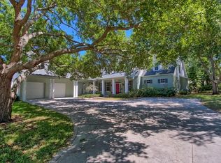 206 Garden Cir, Belleair, FL 33756