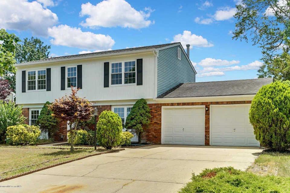 1st image of 1088 Kells Ct