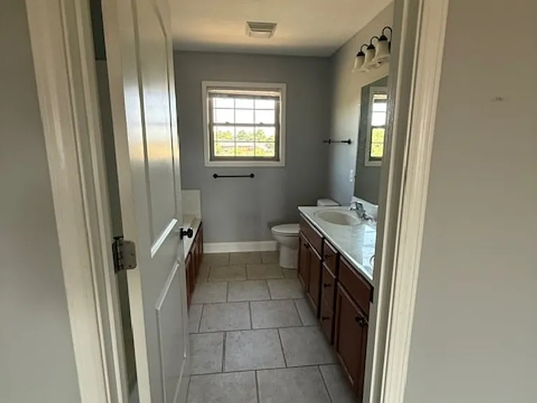 616 Wintergreen Dr — Photo 16