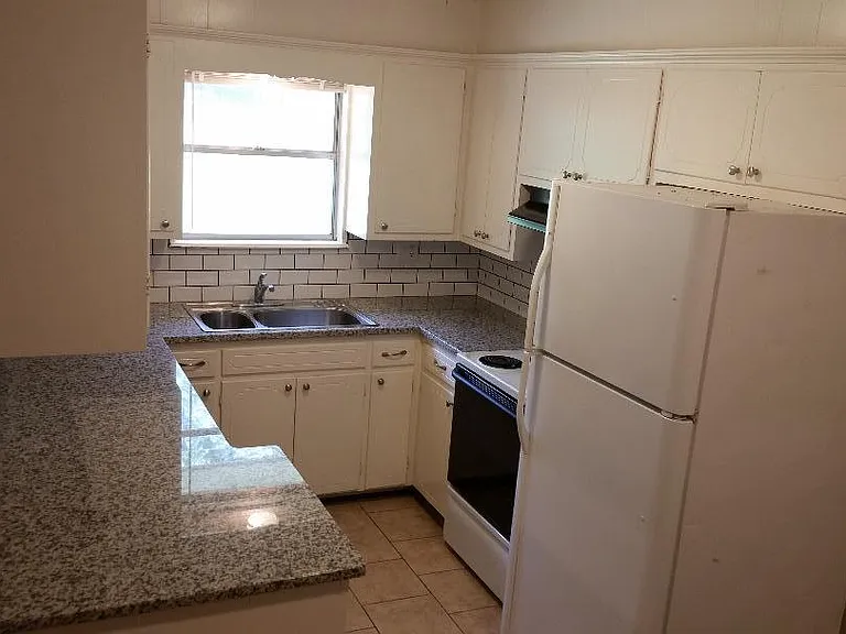 1508 Southern Heights Ave — Photo 14