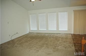 5th image of 255 Glenhaven Dr