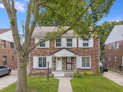272 Alter Rd, Detroit, MI, 48215