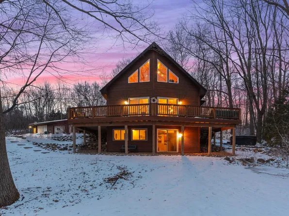 8836 Colby Ct, Northfield, MN 55057