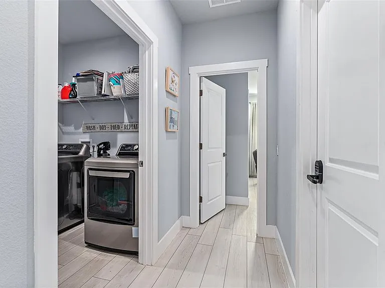 13 Lemay Pl — Photo 46