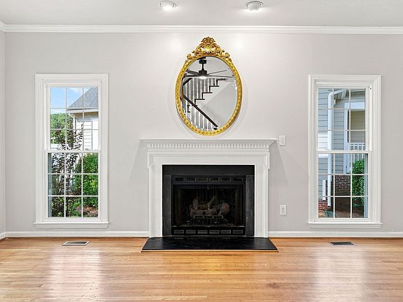 4th image of 21 Nicklaus Way