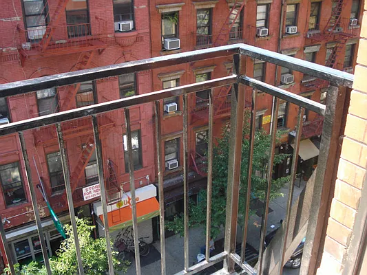 Rented by Town Residential | media 26