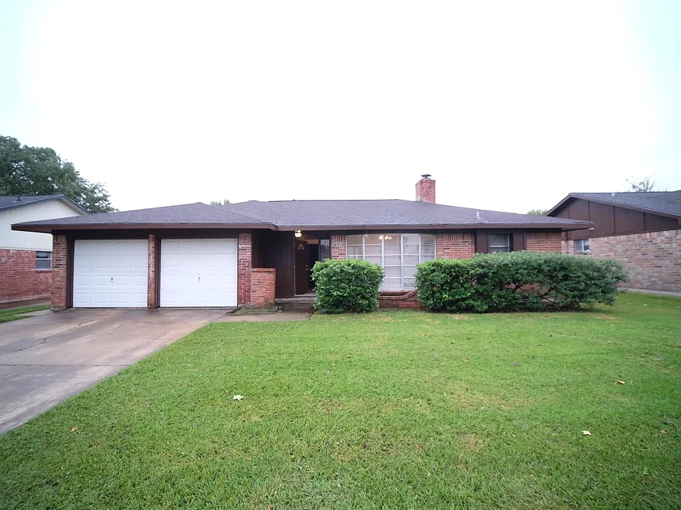 12403 Bexley Dr