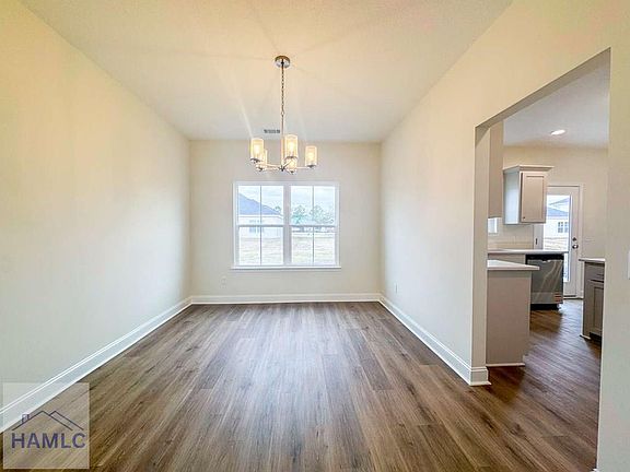 4th image of 57 Hollis Ln