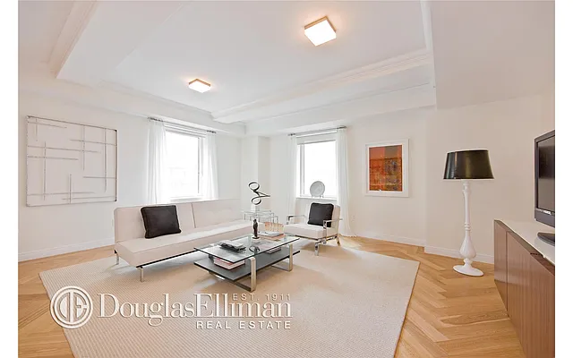 Sold by Douglas Elliman | media 14