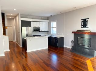 2710 W Cortez St #4, Chicago, IL 60622