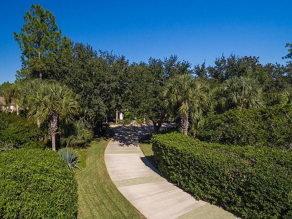 3rd image of 144 Herons Nest Ln