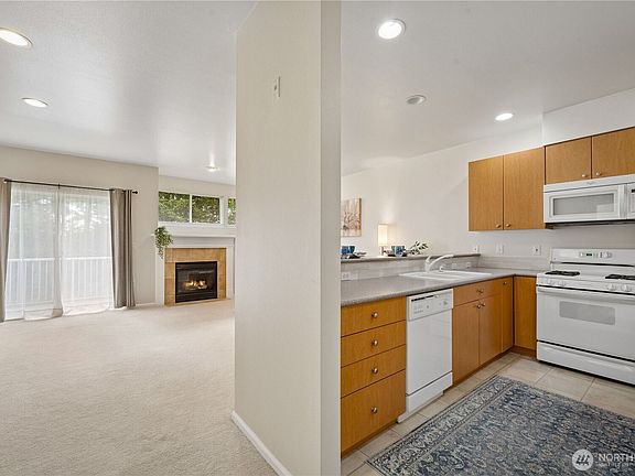 3rd image of 4901 Lake Place S #29B