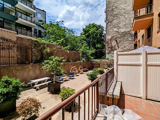 Rented by Heller Organization | media 33